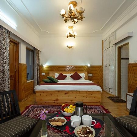 White Mist Manali Hotel ภายนอก รูปภาพ