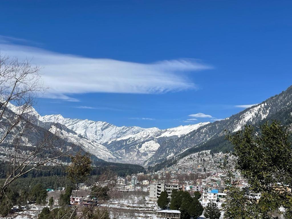 White Mist Manali Hotel ภายนอก รูปภาพ