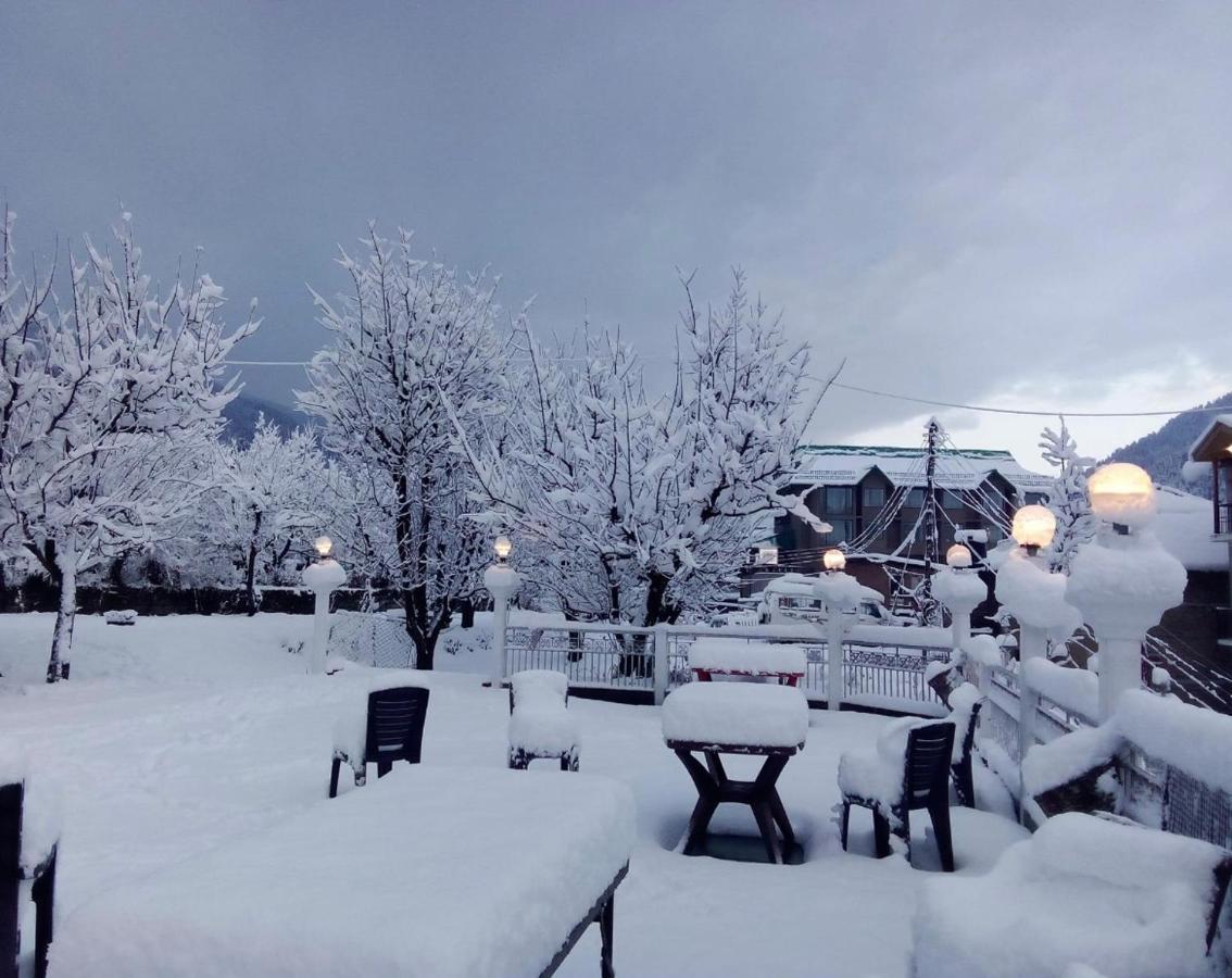 White Mist Manali Hotel ภายนอก รูปภาพ